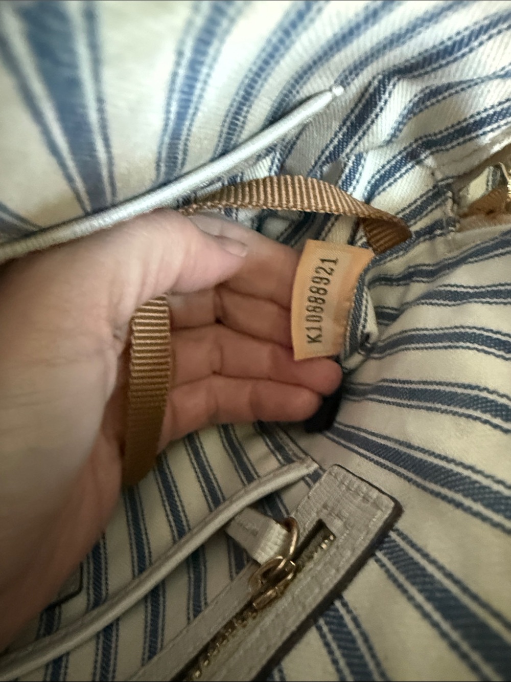 Dooney & Bourke Saffiano Leather Satchel Crossbody Ivory Taupe Gold Hardware - Picture 7 of 15